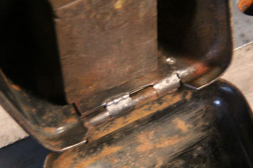 The Zundapp KS601 hinge, successfully welded.
